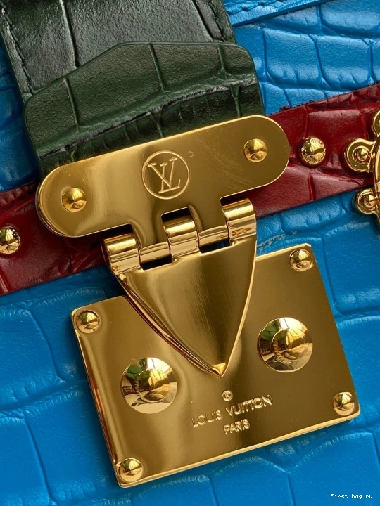 Frstbag ru MALLE VUITTON PETITE LOUIS 0717